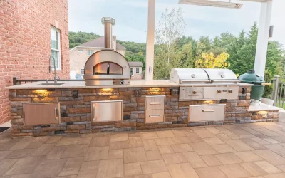 Outdoor Kitchens in Palm Beach: Design Ideas for the Perfect Backyard Entertainment Space